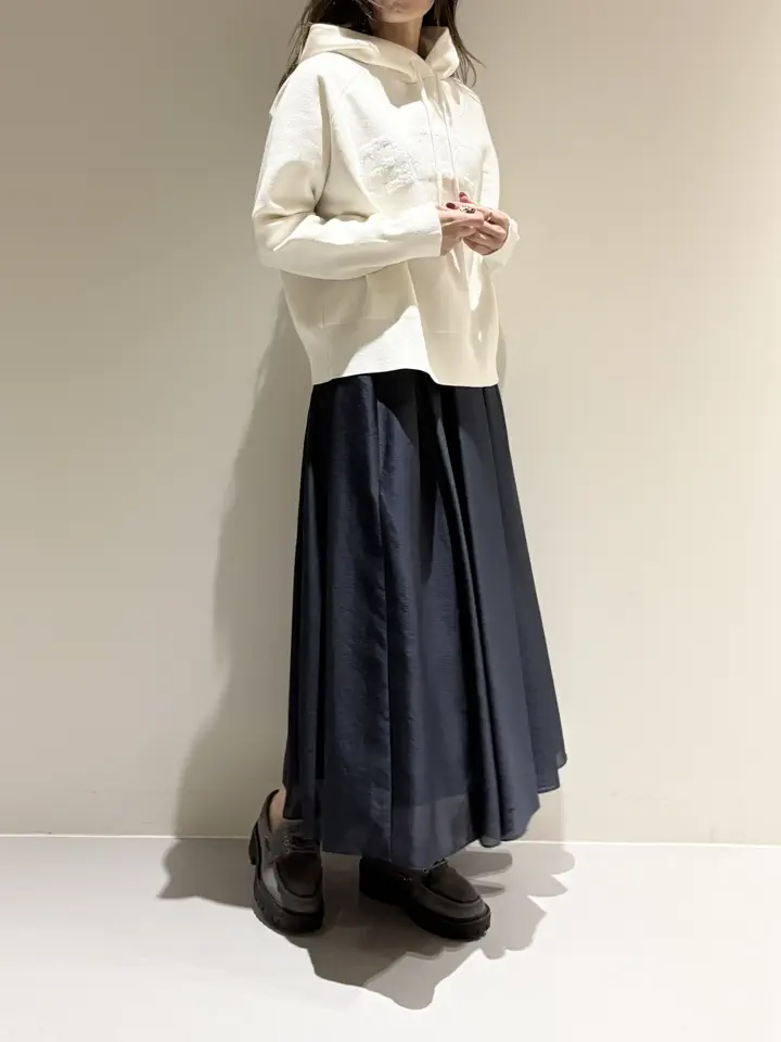 BEIGE， Adachi コーディネート画像
