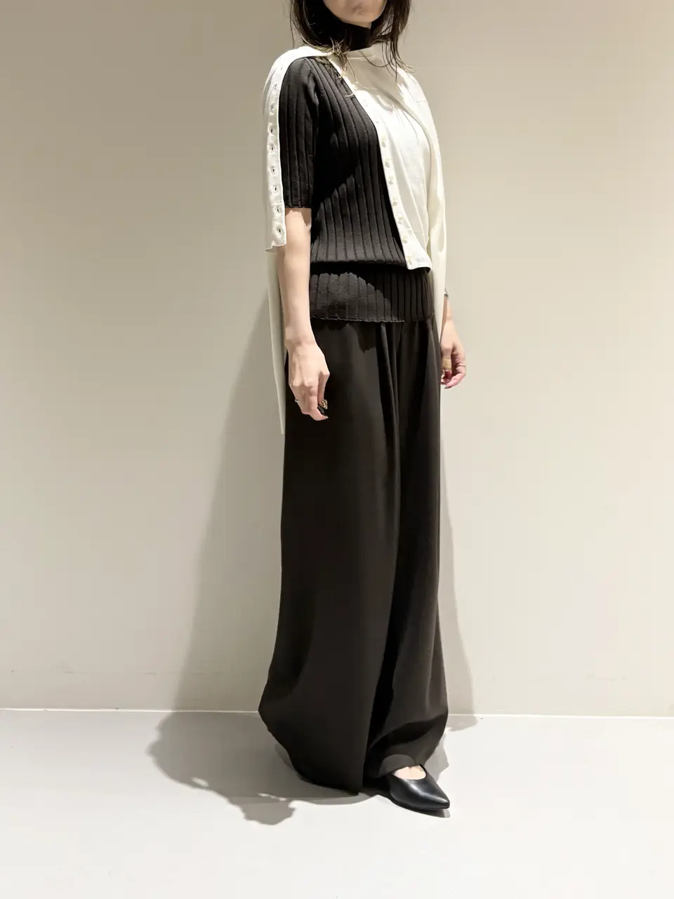 BEIGE， Adachi コーディネート画像