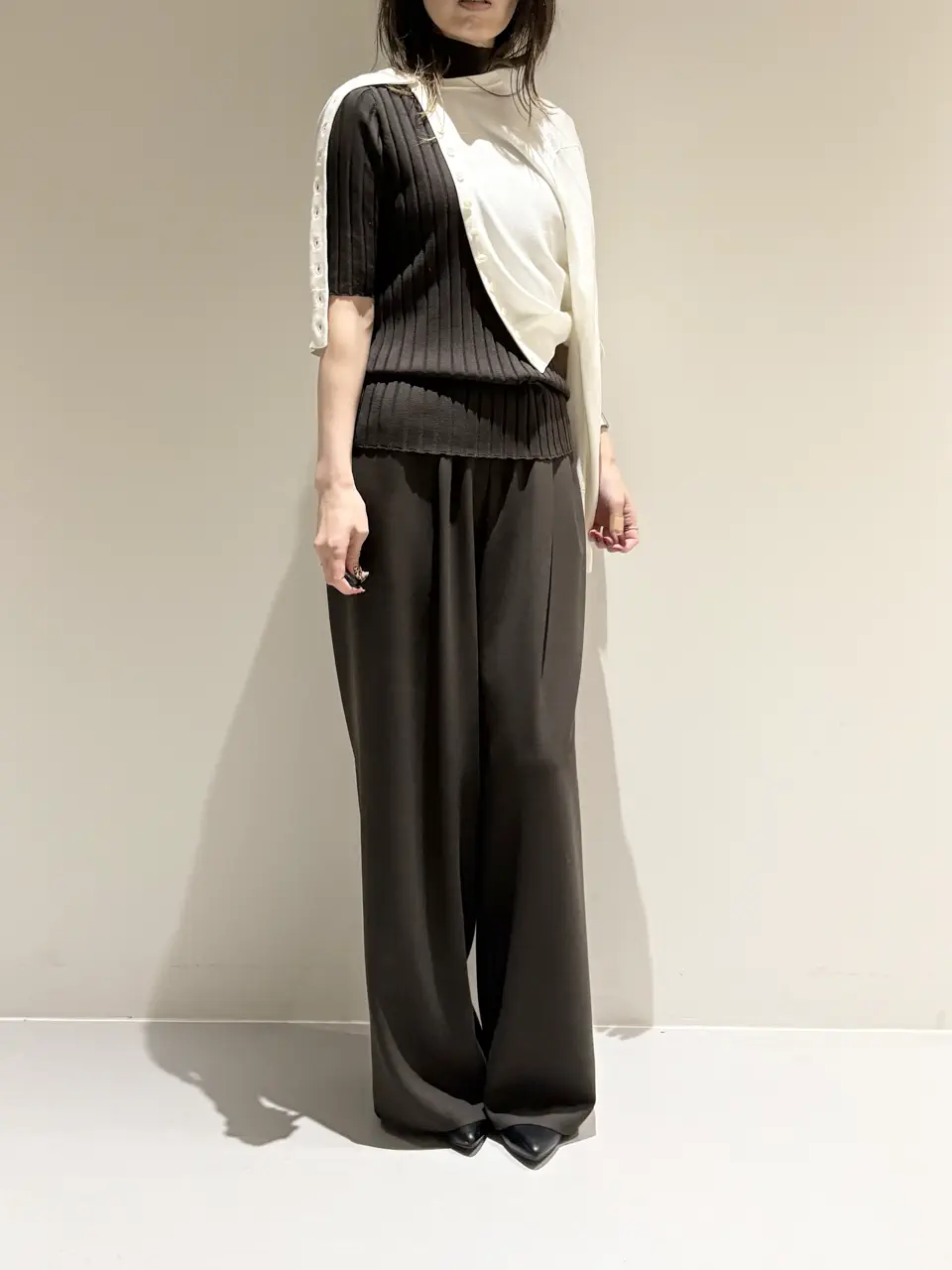 BEIGE， Adachi コーディネート画像