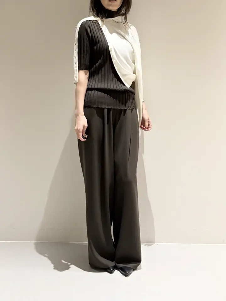 BEIGE， Adachi コーディネート画像