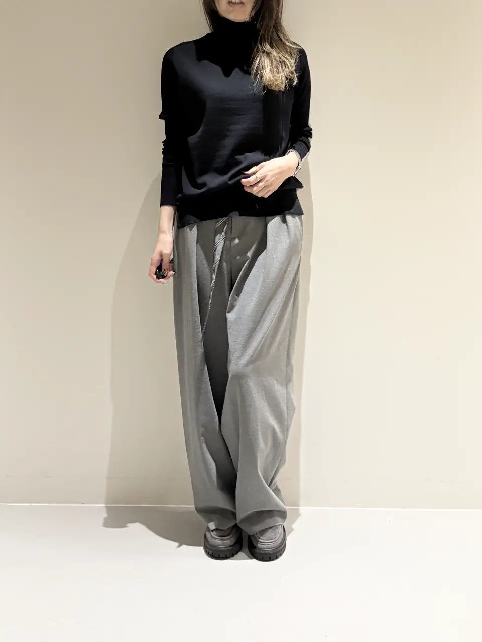 BEIGE， Adachi コーディネート画像