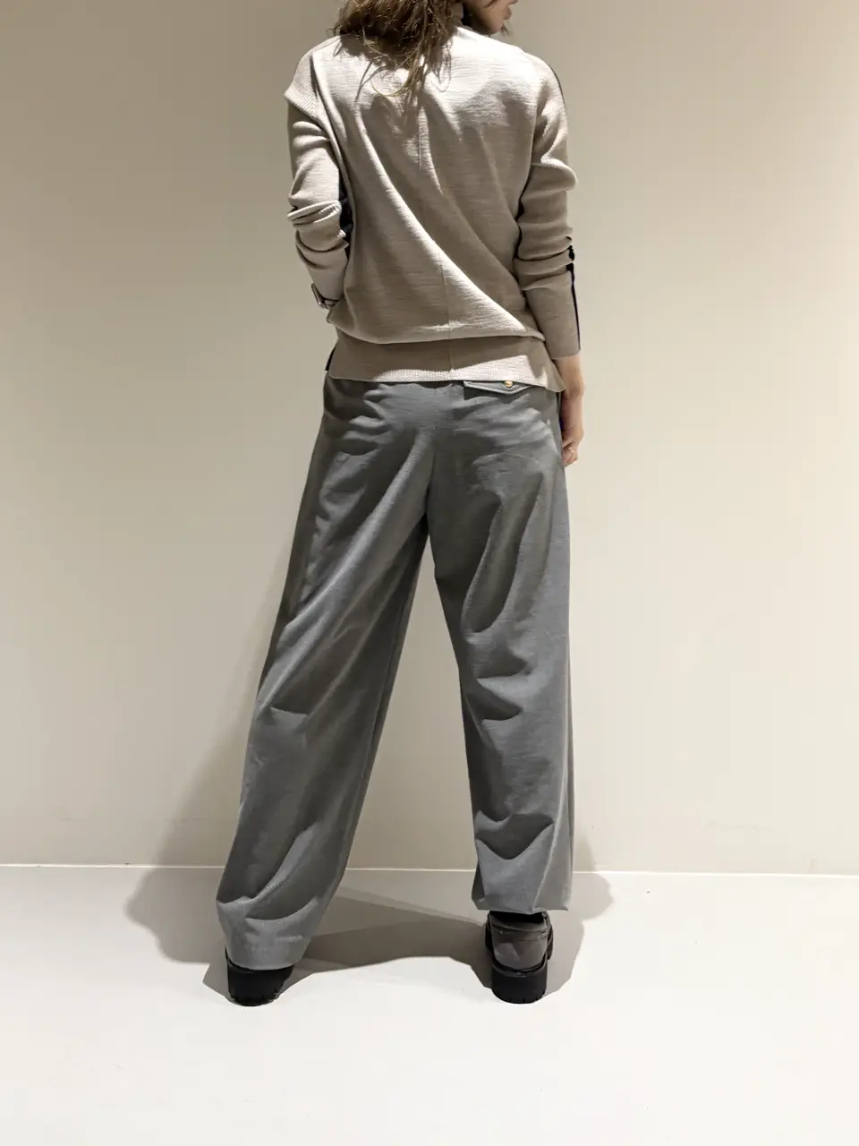 BEIGE， Adachi コーディネート画像
