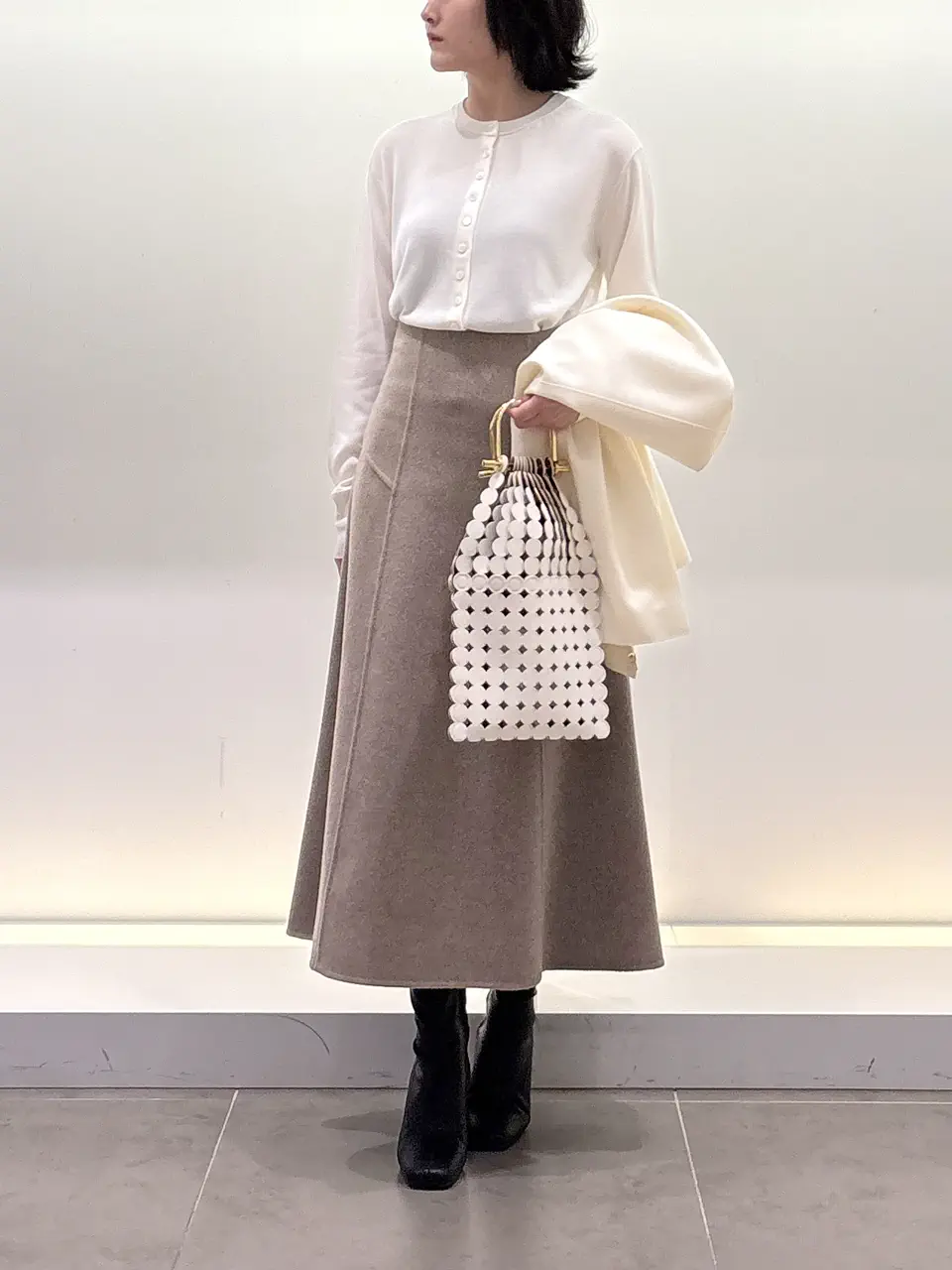 BEIGE， 伊藤 コーディネート画像