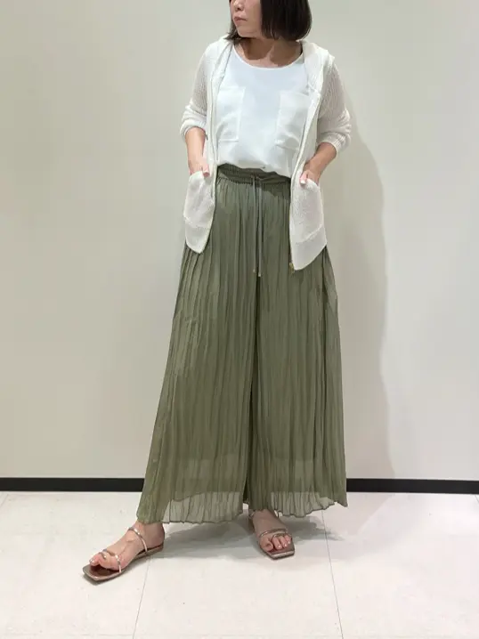 BEIGE， 藤木 コーディネート画像