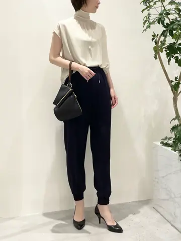 BEIGE， 小泉 コーディネート画像