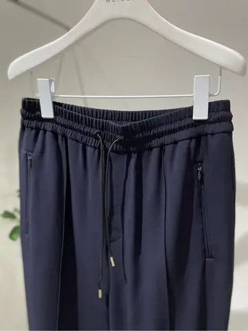 BEIGE， 小泉 コーディネート画像