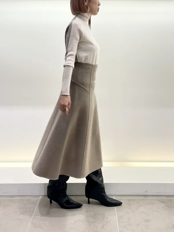 BEIGE， 柴田 コーディネート画像
