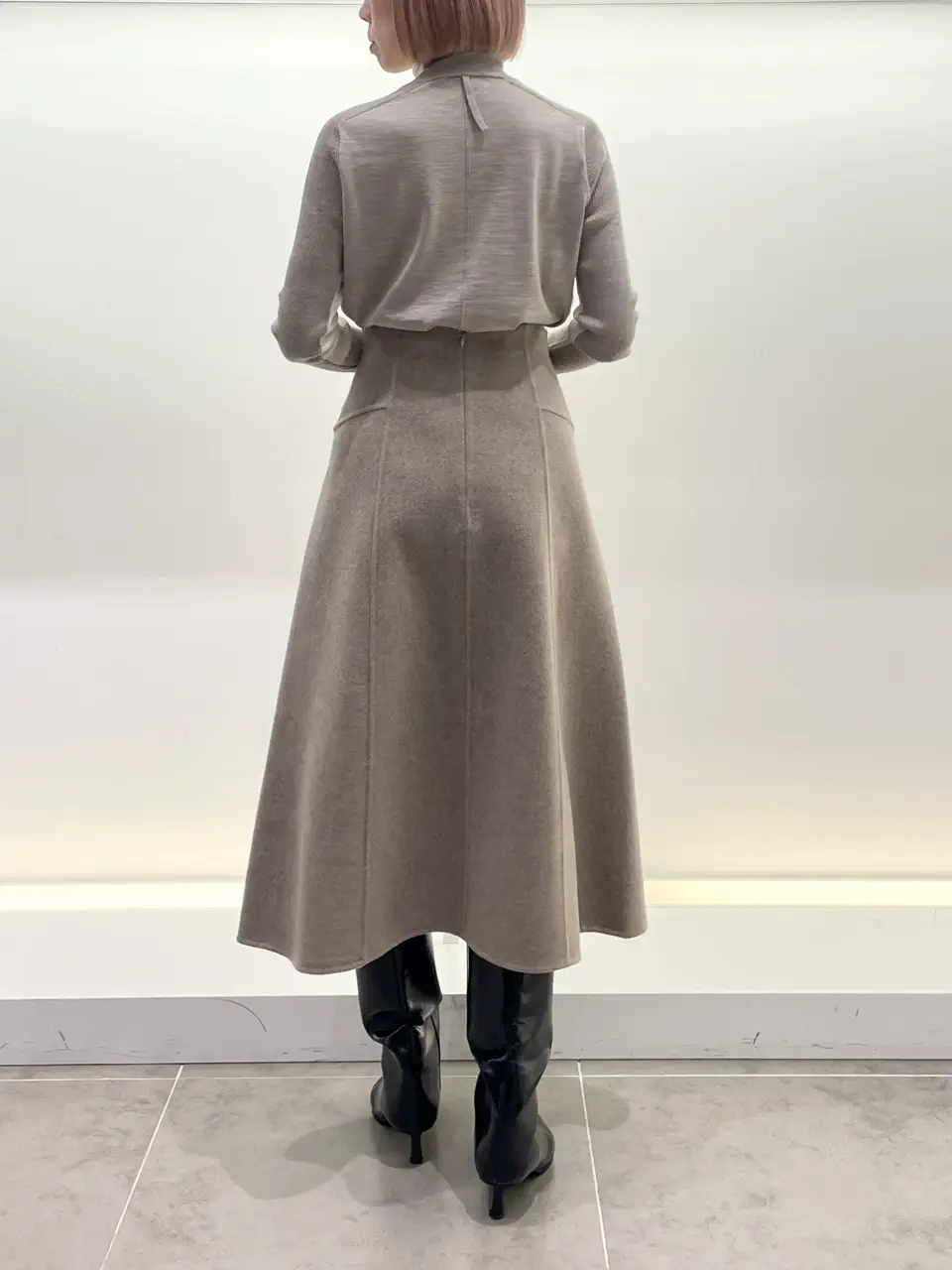 BEIGE， 柴田 コーディネート画像