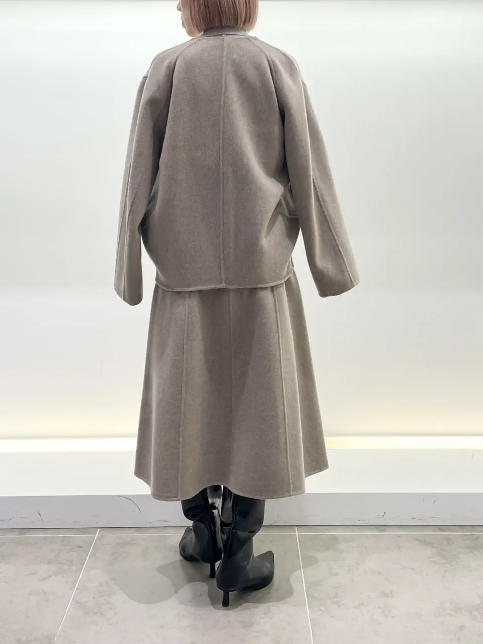 BEIGE， 柴田 コーディネート画像
