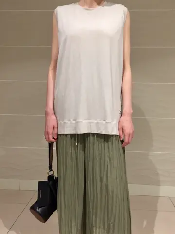 BEIGE， スタッフ コーディネート画像