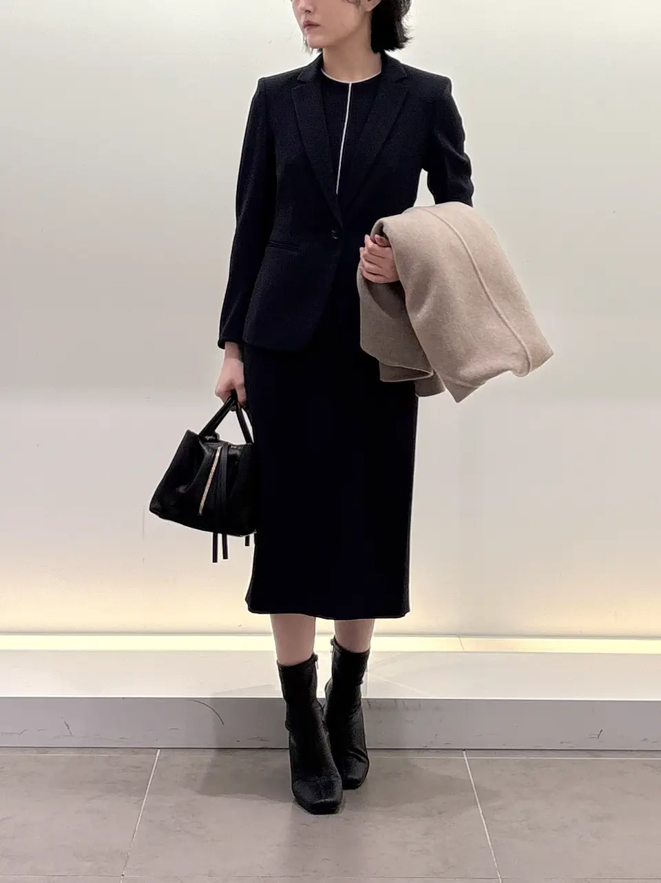 BEIGE， 伊藤 コーディネート画像