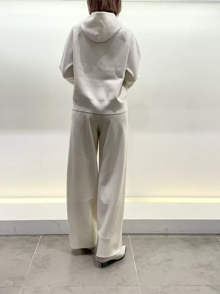 BEIGE， 柴田 コーディネート画像