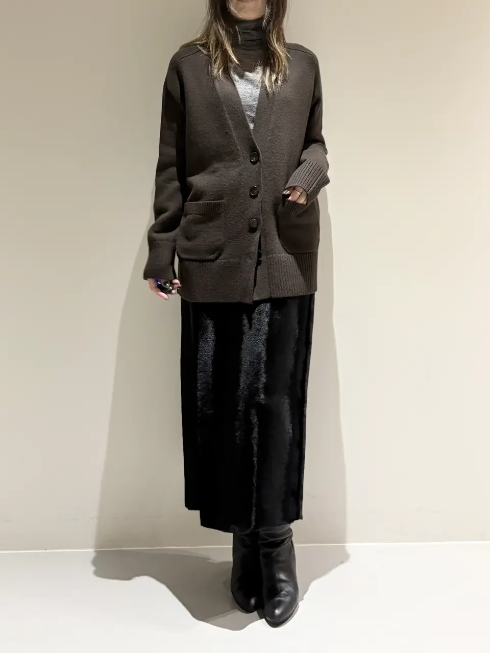  Adachi コーディネート画像