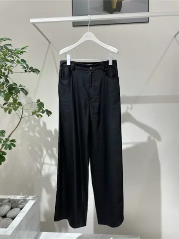 BEIGE， 小泉 コーディネート画像