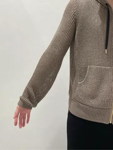 BEIGE， 小泉 コーディネート画像