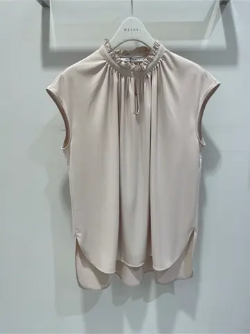 BEIGE， 藤木 コーディネート画像