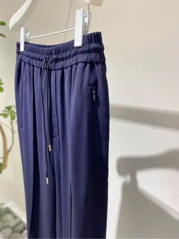 BEIGE， R.A コーディネート画像