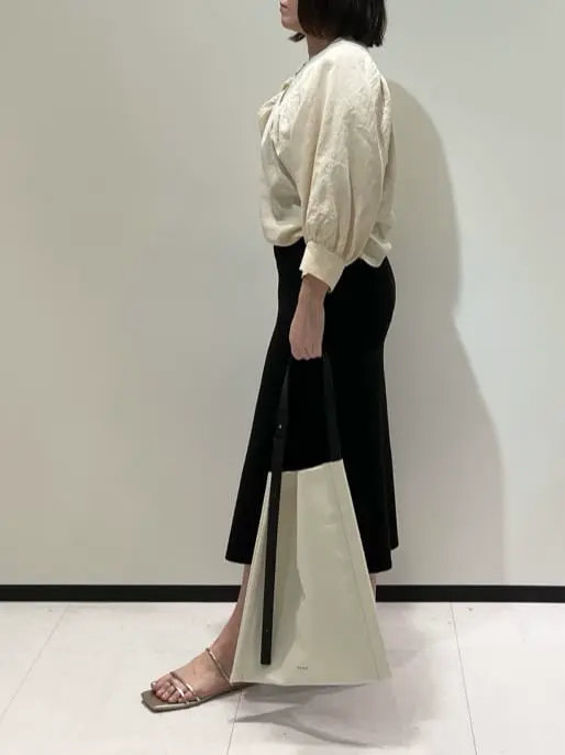 BEIGE， 藤木 コーディネート画像