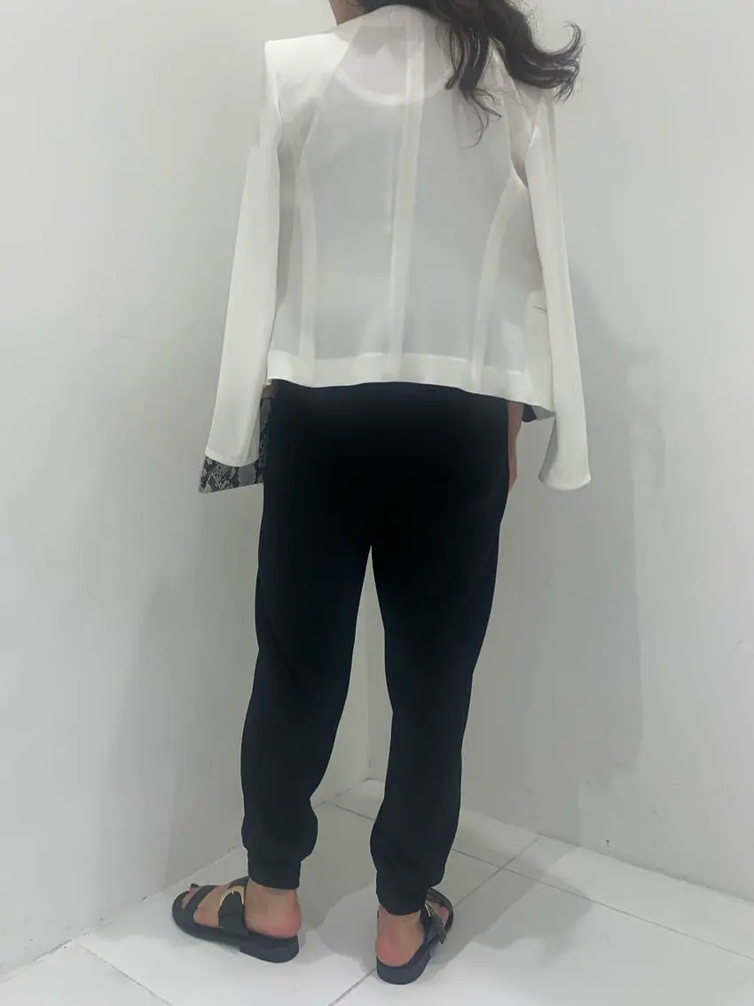 BEIGE， アライ コーディネート画像