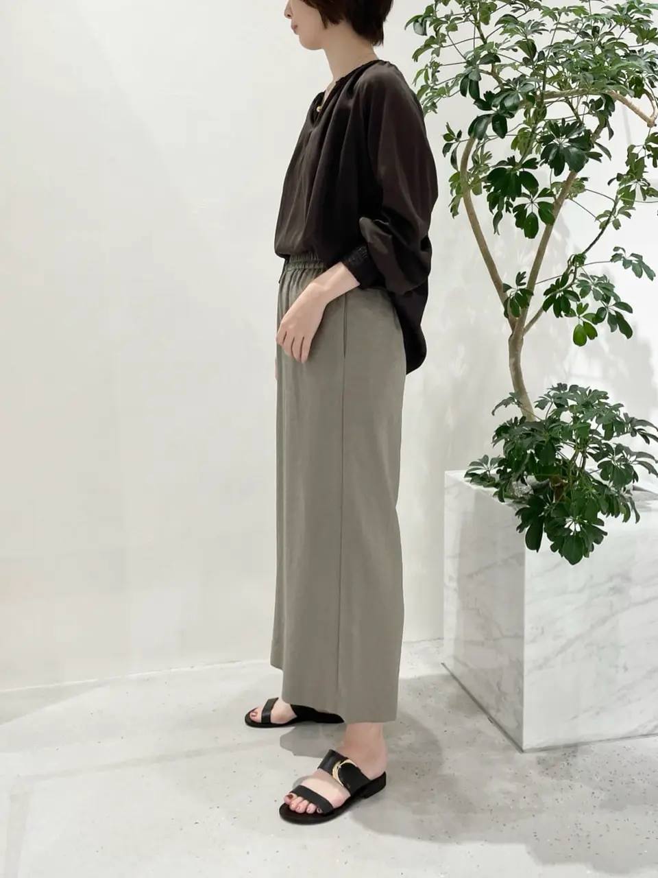 BEIGE， 小泉 コーディネート画像