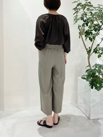 BEIGE， 小泉 コーディネート画像