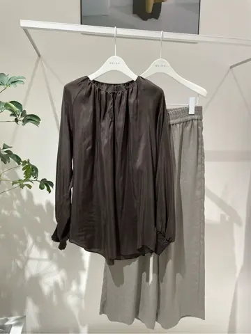 BEIGE， 小泉 コーディネート画像