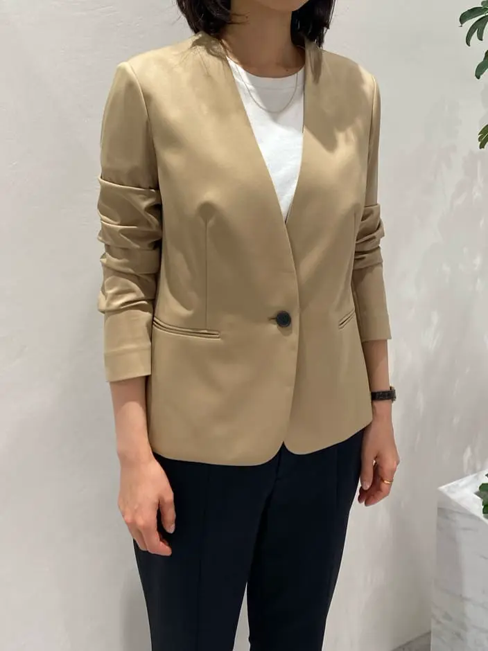 BEIGE， R.A コーディネート画像