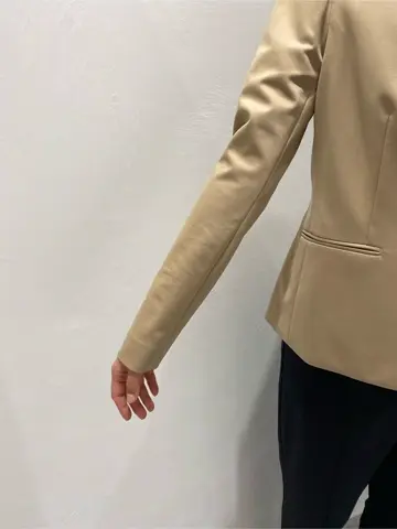 BEIGE， R.A コーディネート画像