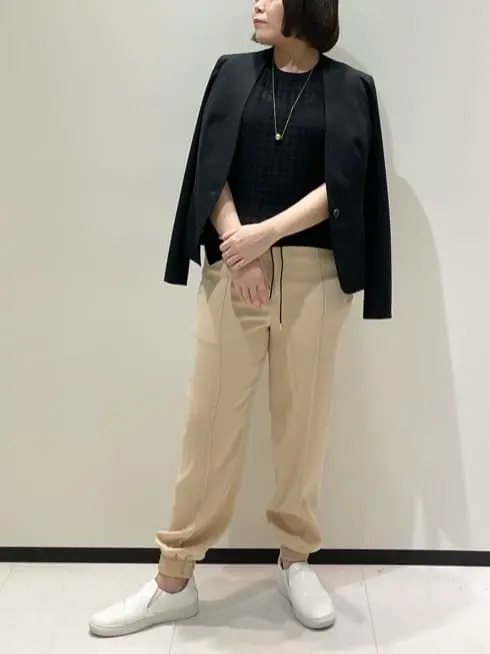 BEIGE， 藤木 コーディネート画像