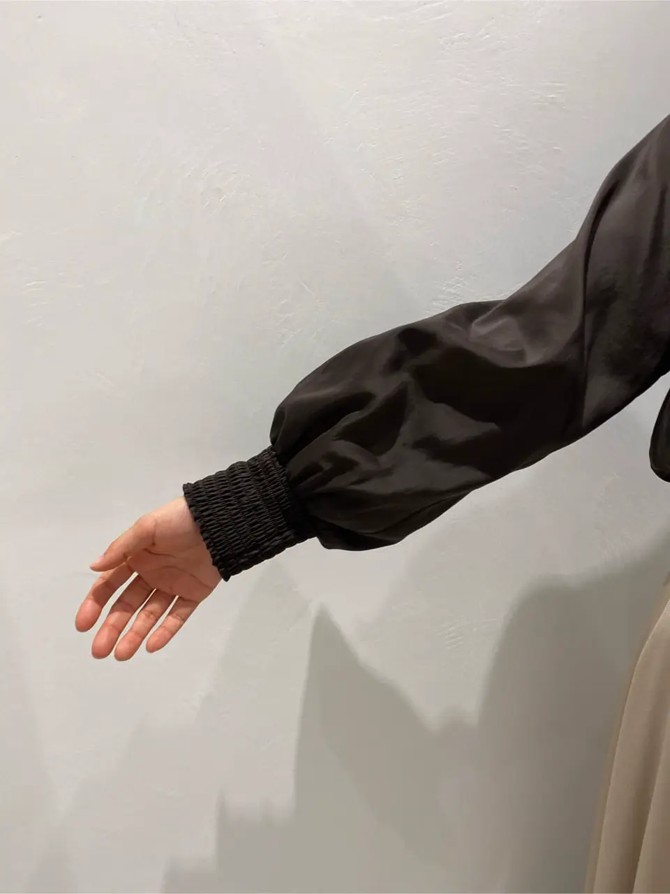 BEIGE， R.A コーディネート画像