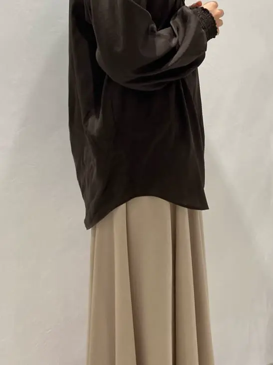 BEIGE， R.A コーディネート画像