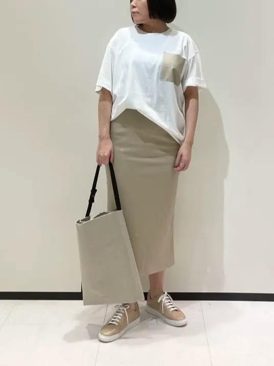 BEIGE， 藤木 コーディネート画像