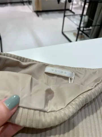 BEIGE， 藤木 コーディネート画像