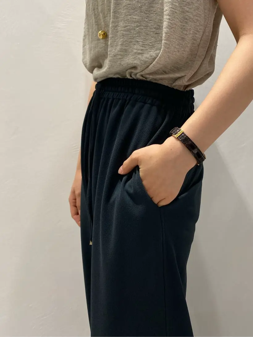 BEIGE， R.A コーディネート画像