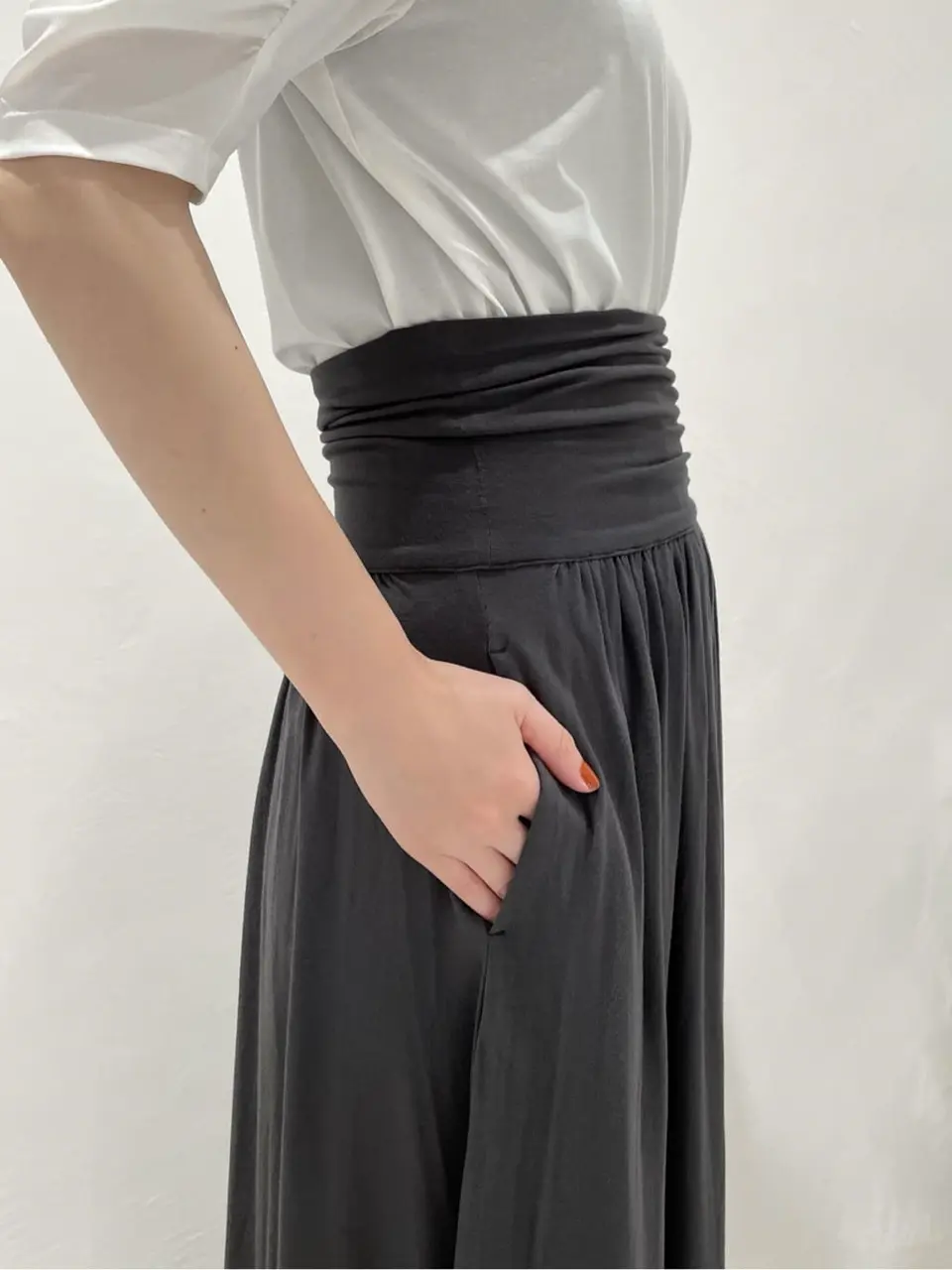 BEIGE， 小泉 コーディネート画像