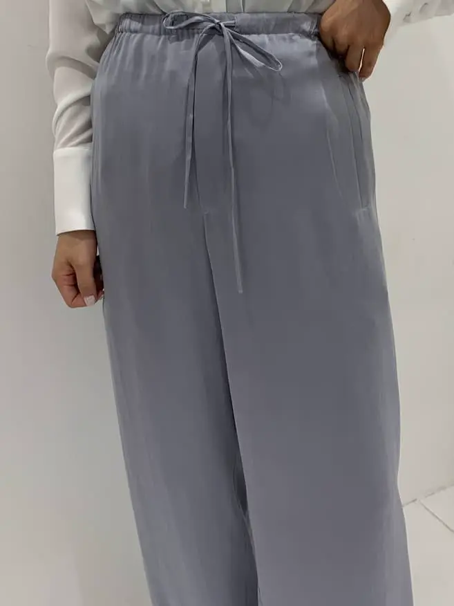 BEIGE， アライ コーディネート画像