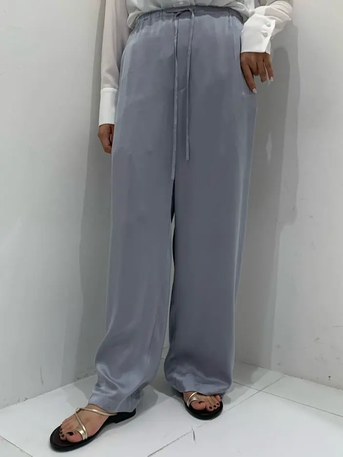 BEIGE， アライ コーディネート画像