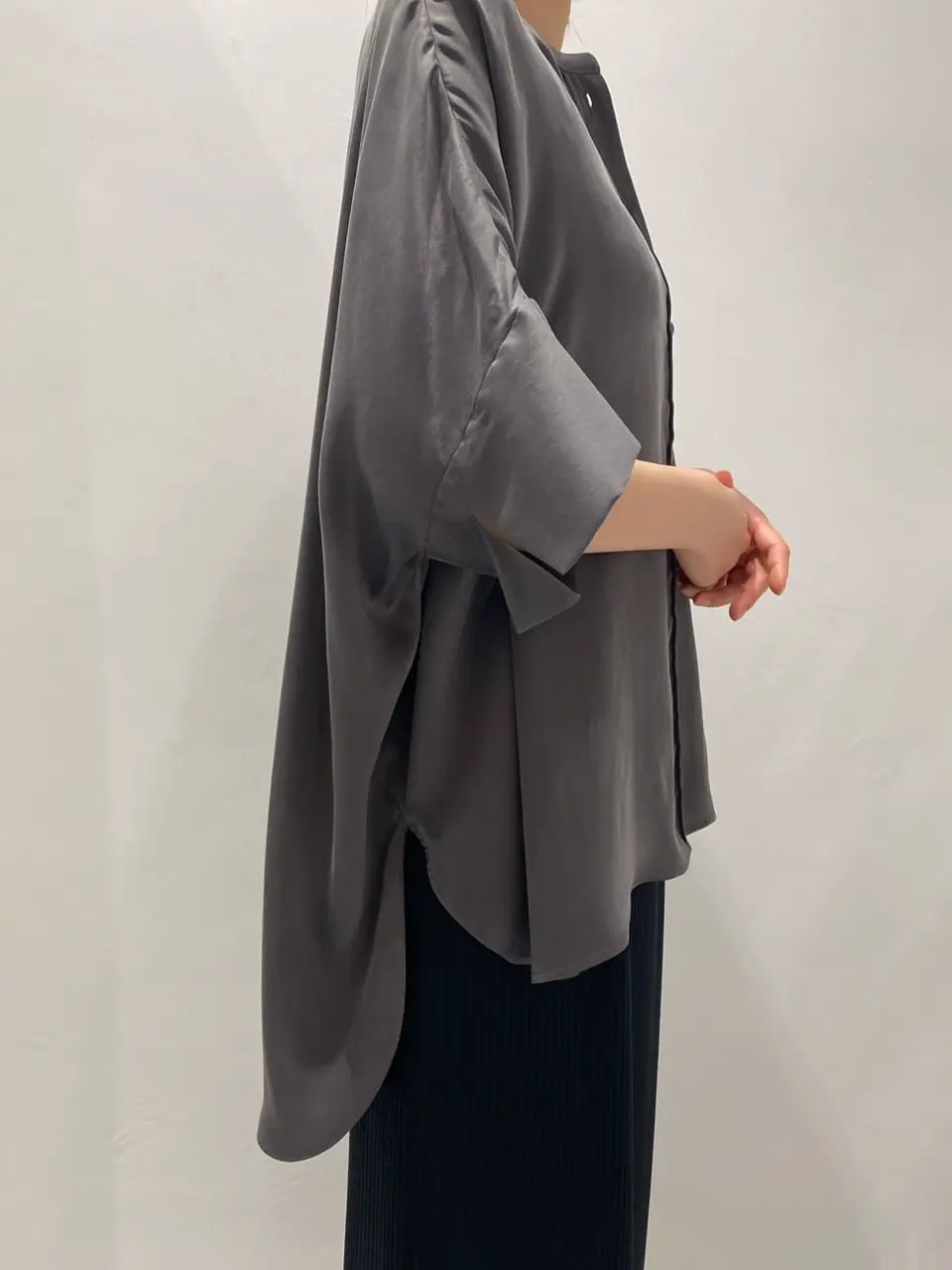 BEIGE， R.A コーディネート画像