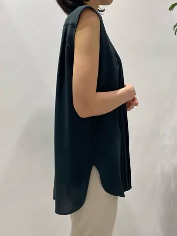 BEIGE， R.A コーディネート画像