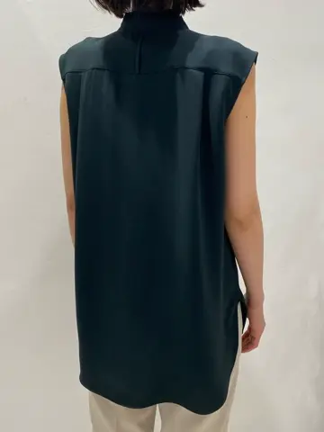 BEIGE， R.A コーディネート画像