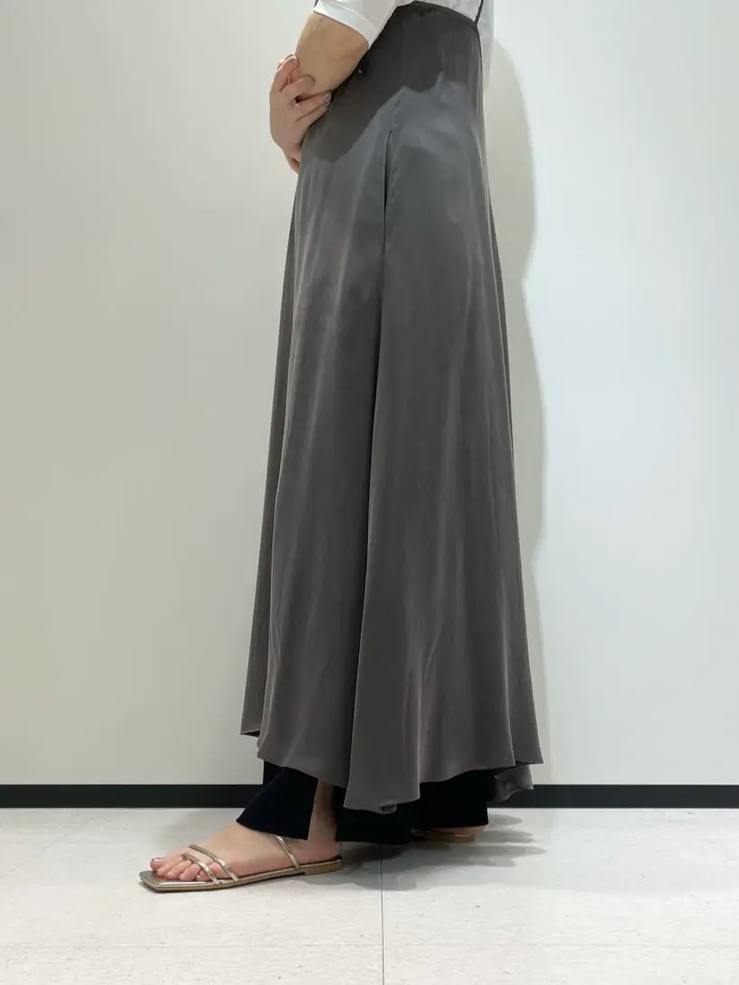 BEIGE， 藤木 コーディネート画像