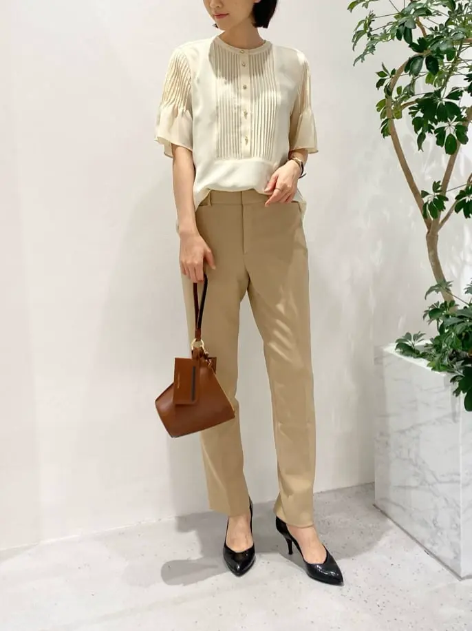 BEIGE， R.A コーディネート画像