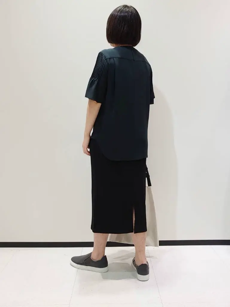 BEIGE， 藤木 コーディネート画像