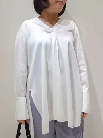 BEIGE， 藤木 コーディネート画像