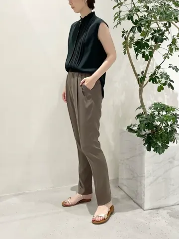 BEIGE， 小泉 コーディネート画像