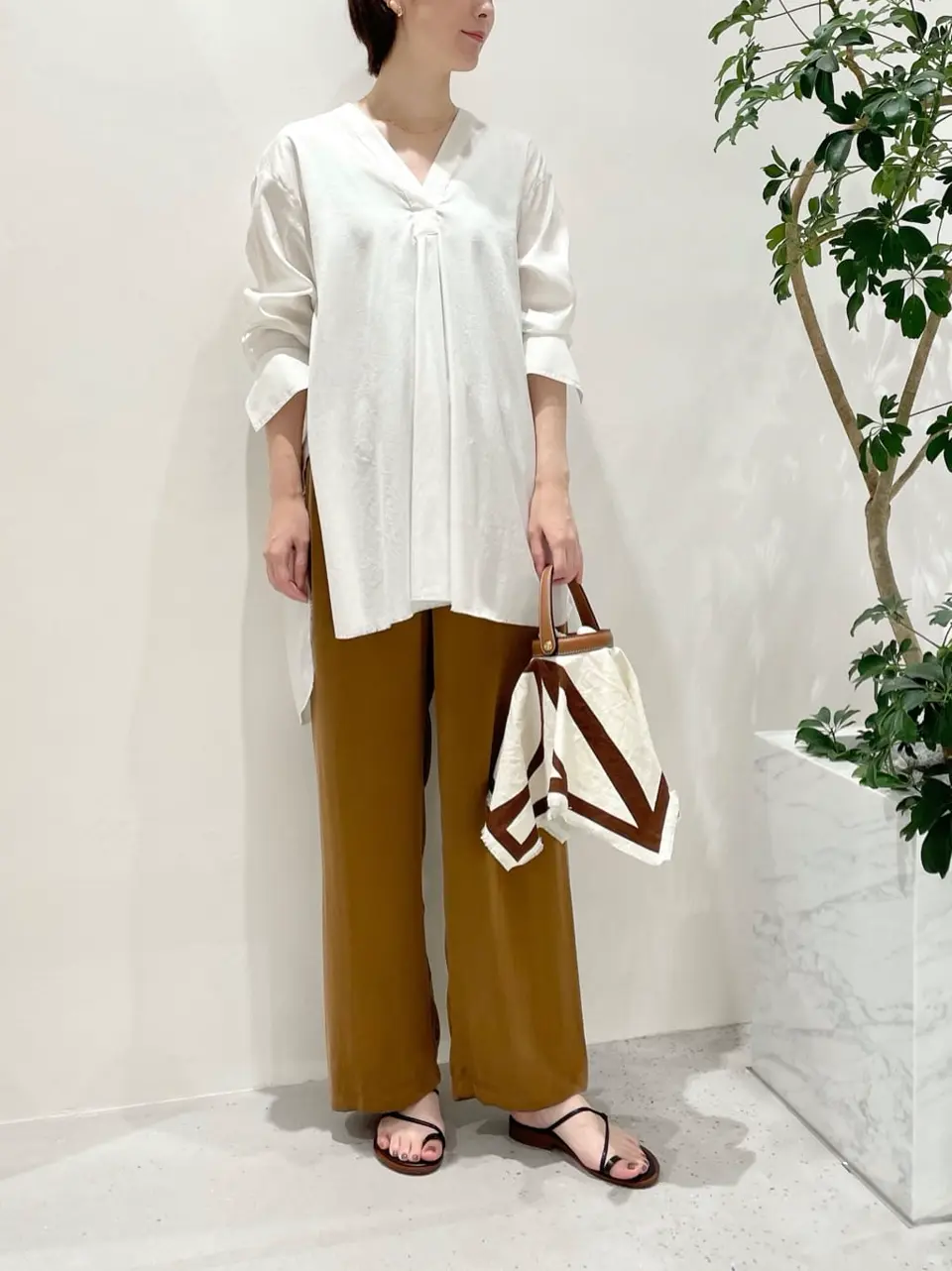 BEIGE， 小泉 コーディネート画像