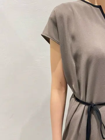 BEIGE， R.A コーディネート画像