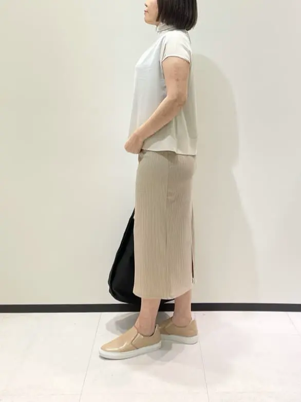 BEIGE， 藤木 コーディネート画像