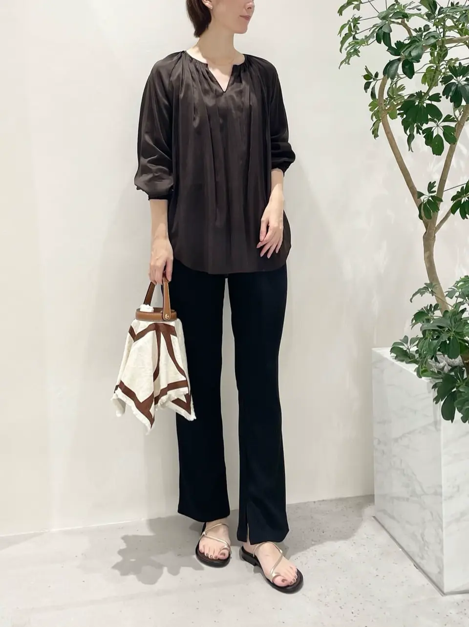 BEIGE， 小泉 コーディネート画像