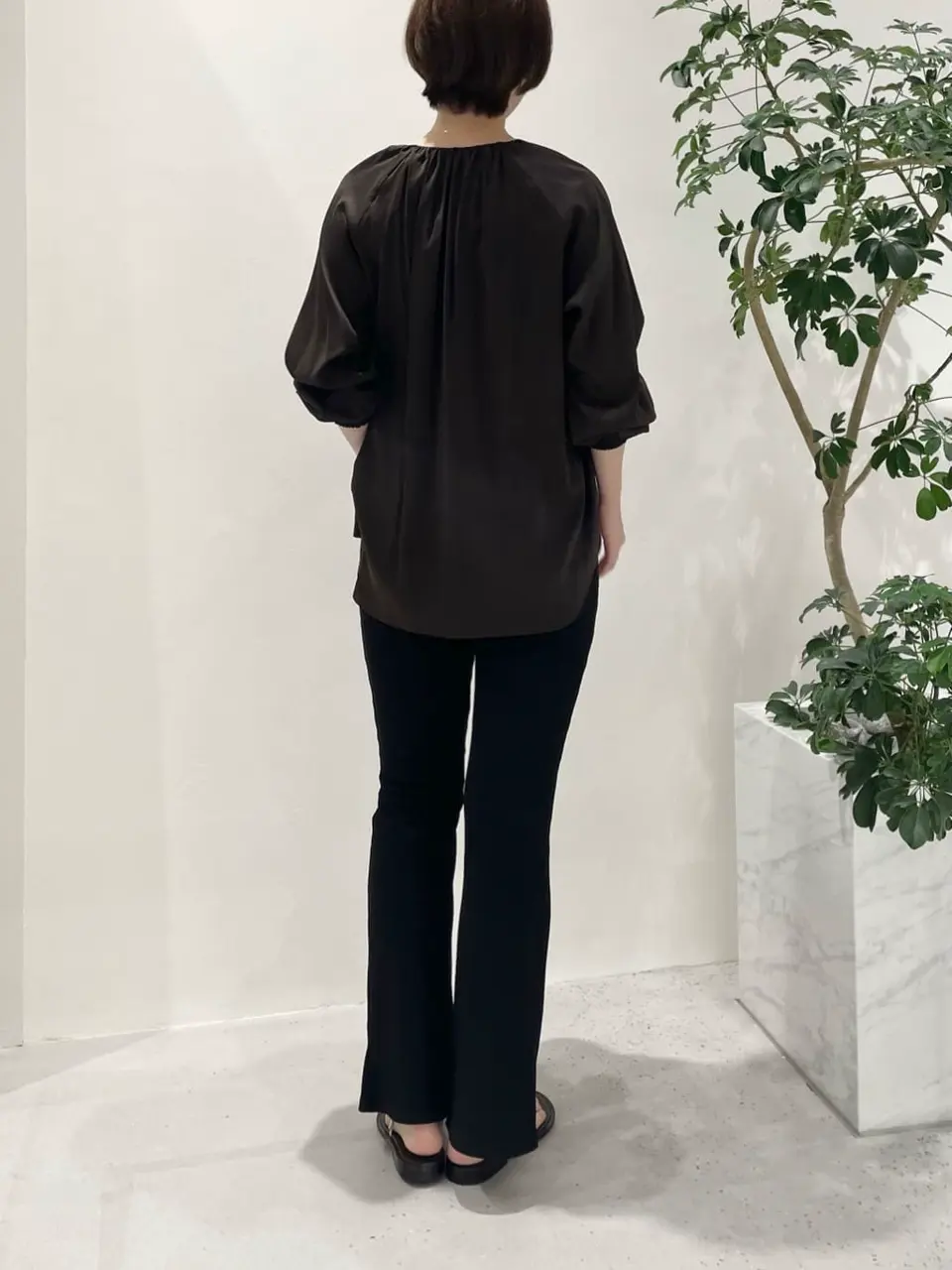 BEIGE， 小泉 コーディネート画像